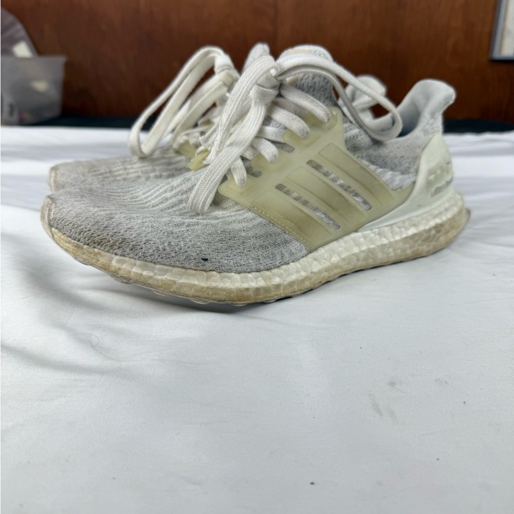 Women’s adidas ultra boost size 9 running shoes boost white